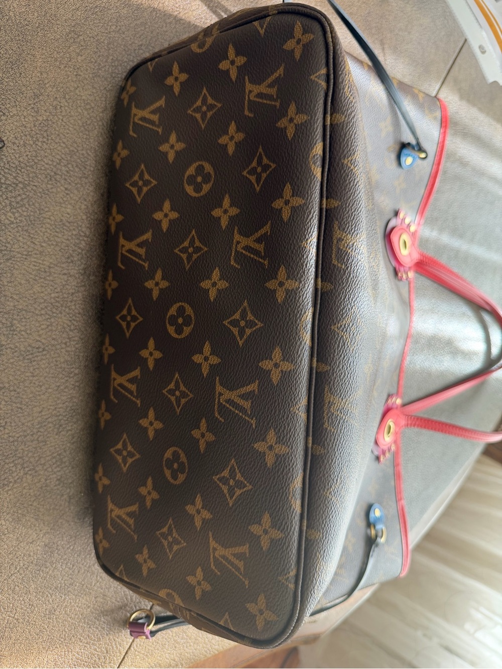 Limited edition totem Louis Vuitton Monogram Tote w/ Pink Trim and Gold Accents